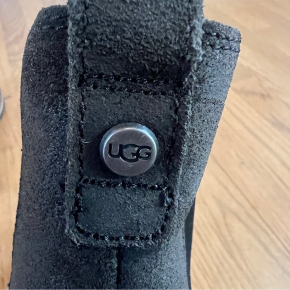 UGG Pax Waterproof Black Wedge Ankle Boots Sz 7.5 - Picture 10 of 13